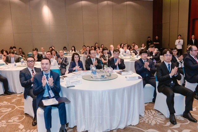 Mua Bán Nợ Welcome 3