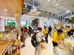 Công ty thương mại LARIA 10