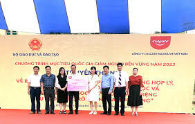 COLGATE-PALMOLIVE (VIETNAM) 8