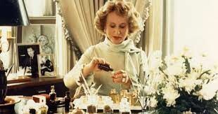 ESTEE LAUDER (VIETNAM) LLC. 10