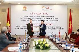 Deutsche Gesellschaft für Internationale Zusammenarbeit - GIZ 10