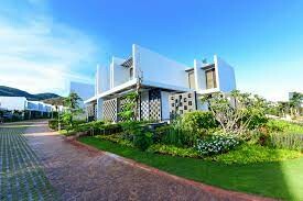 Oceanami Villas & Beach Club 8