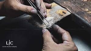 VÀNG BẠC ĐÁ QUÝ LUCASTA 3