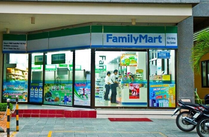 Family Mart 5