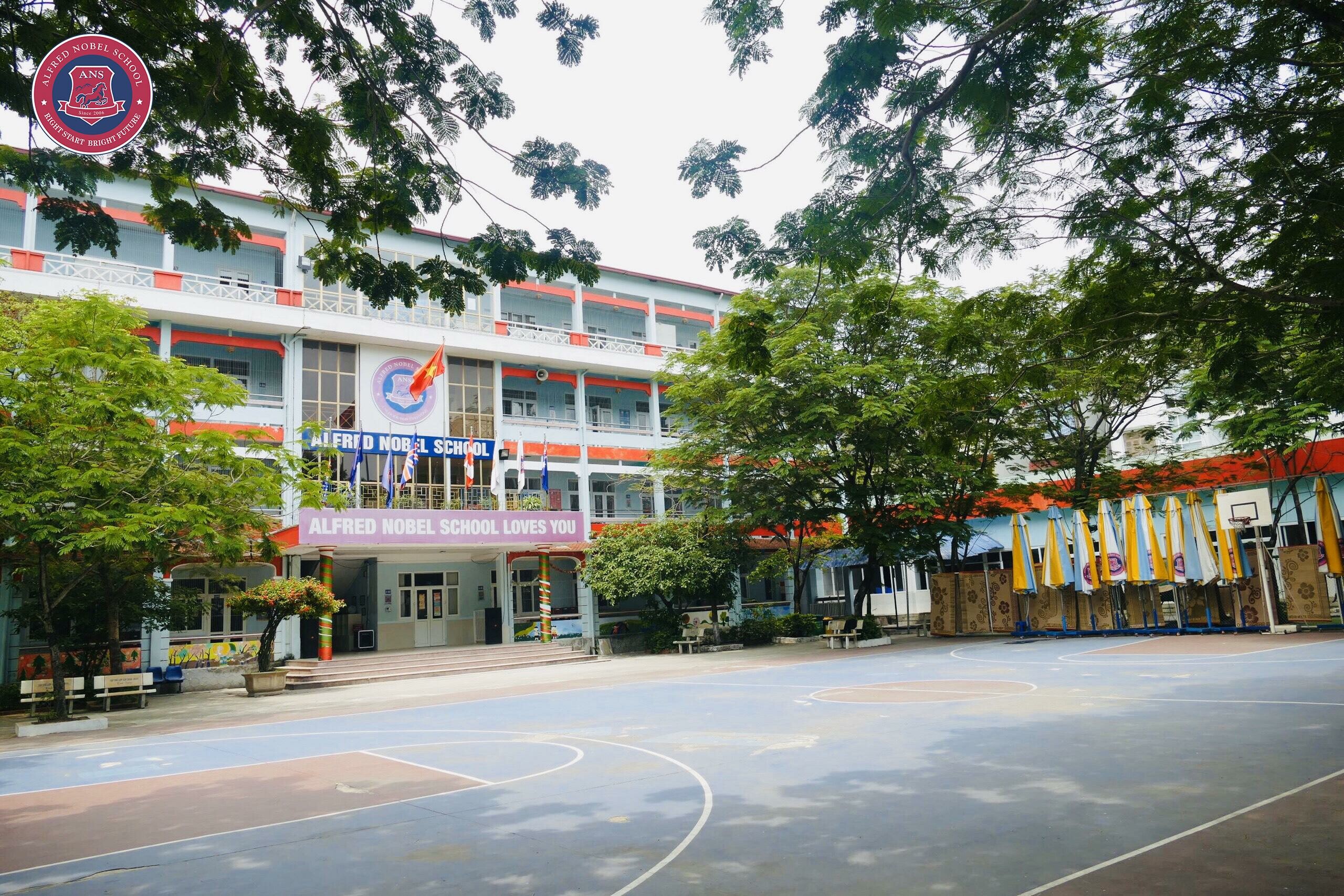 Alfred Nobel School 9