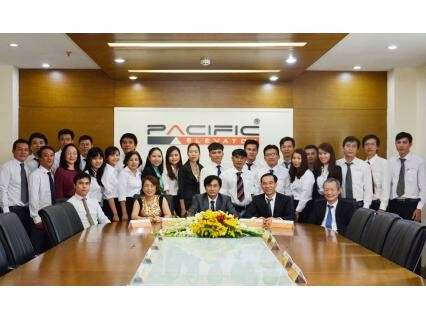 Thang máy Pacific 8