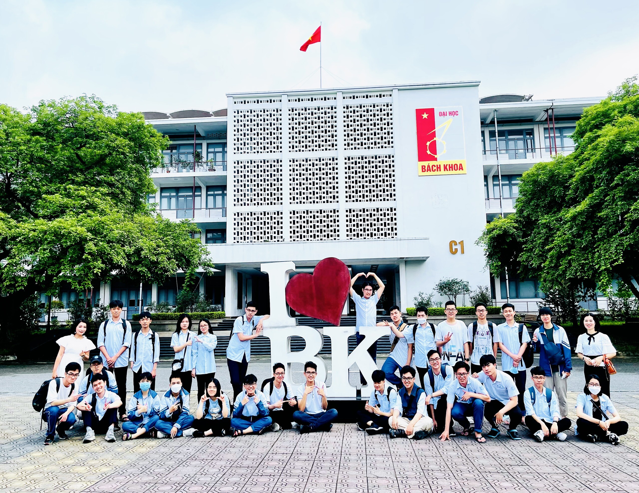 Đại học Bách khoa Hà Nội 4