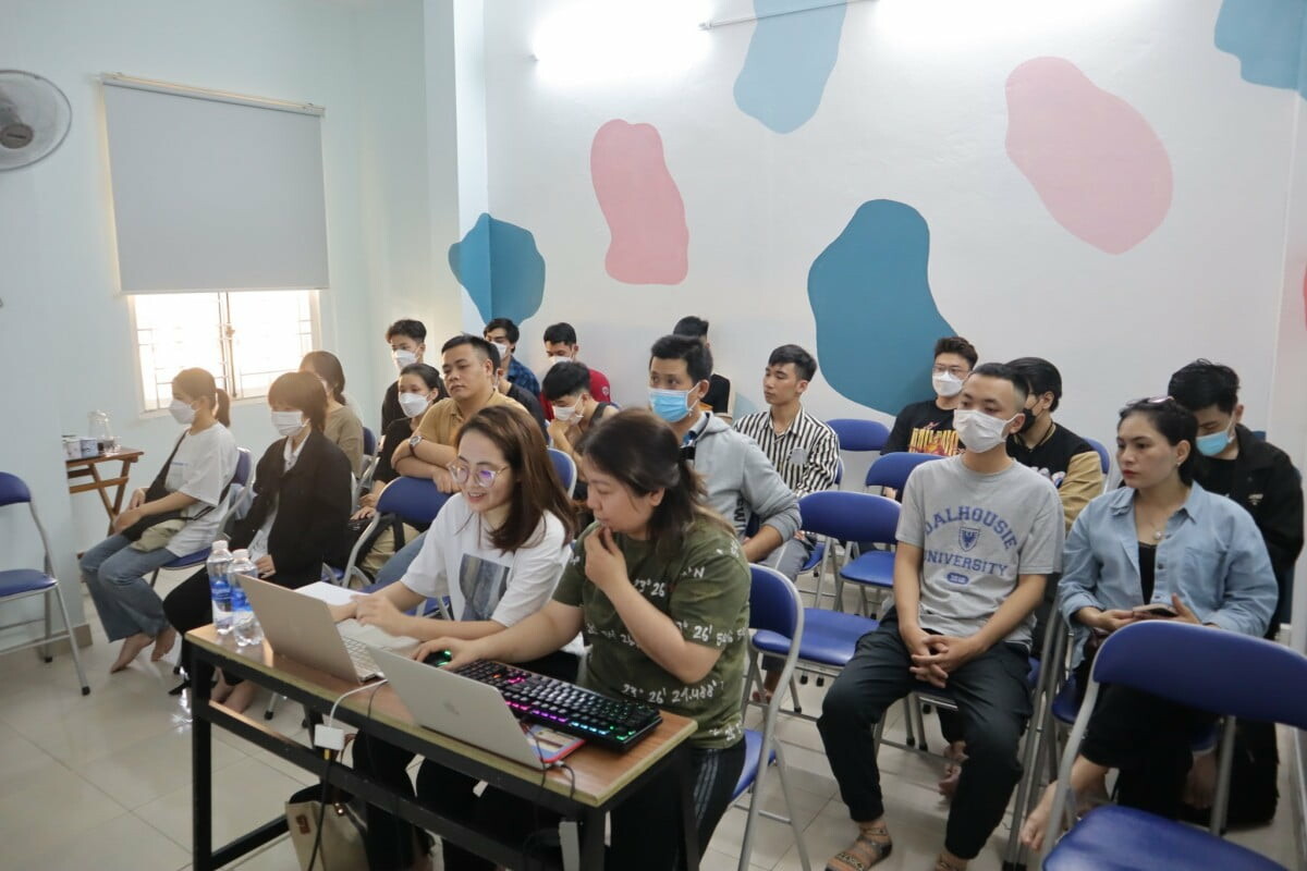 CÔNG TY TNHH PIXELZ 8