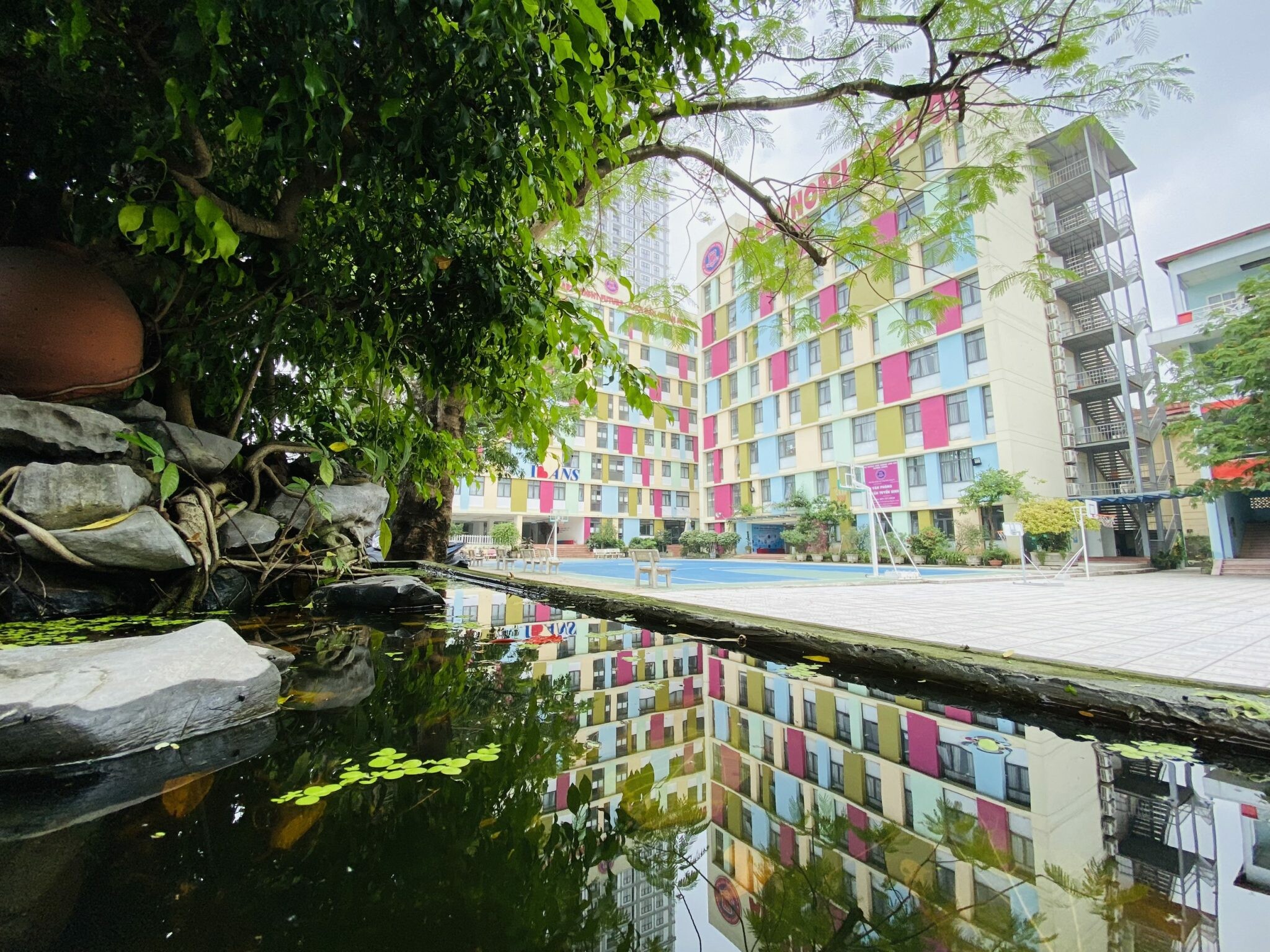 Alfred Nobel School 2