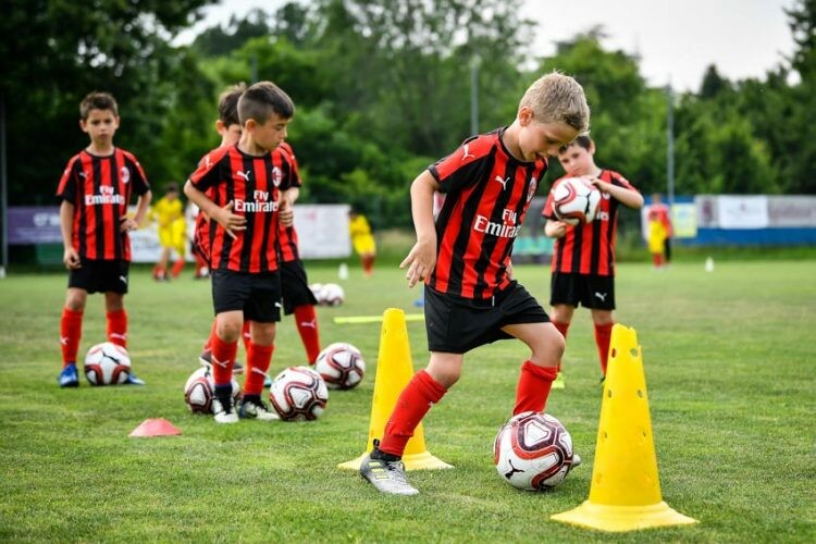 AC Milan Academy Hanoi 9