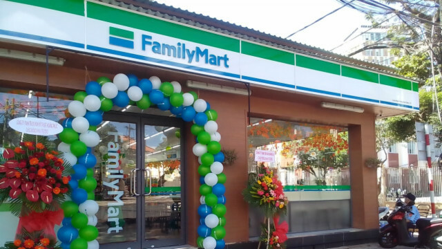 Family Mart 7