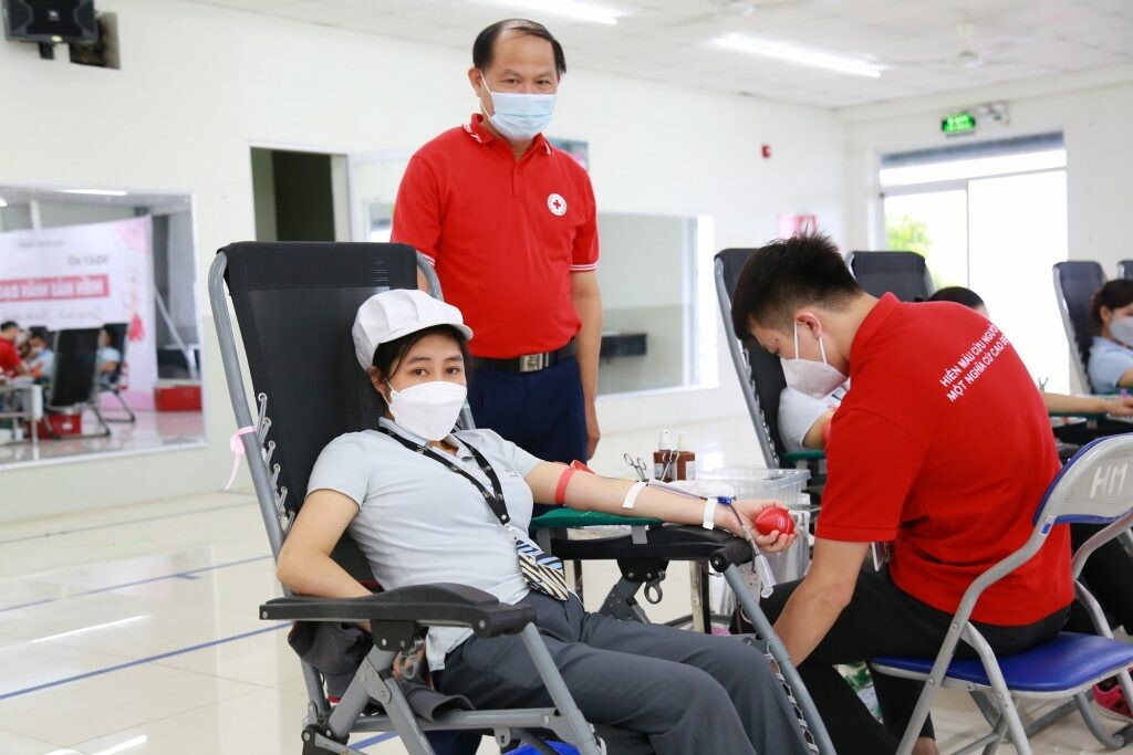 Công ty TNHH Esquel Garment Manufacturing (Việt Nam) 1