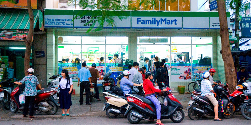 Family Mart 3
