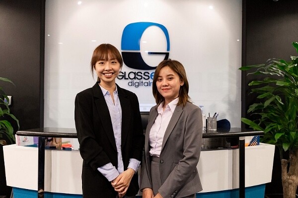 Glass Egg Digital Media 8