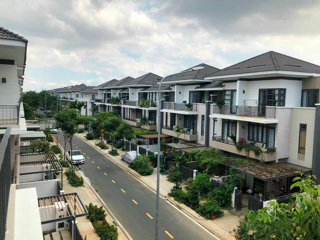 COLLIERS VIỆT NAM 1