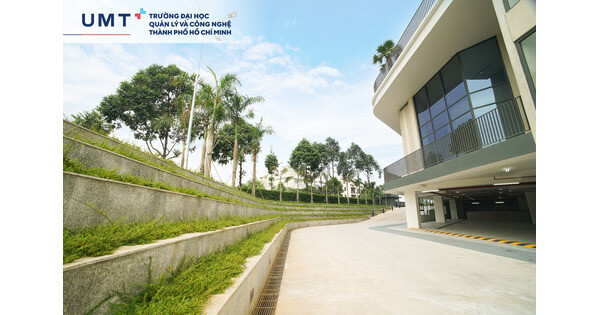 Đại học Quản lý và Công nghệ Thành phố Hồ Chí Minh (UMT) 4
