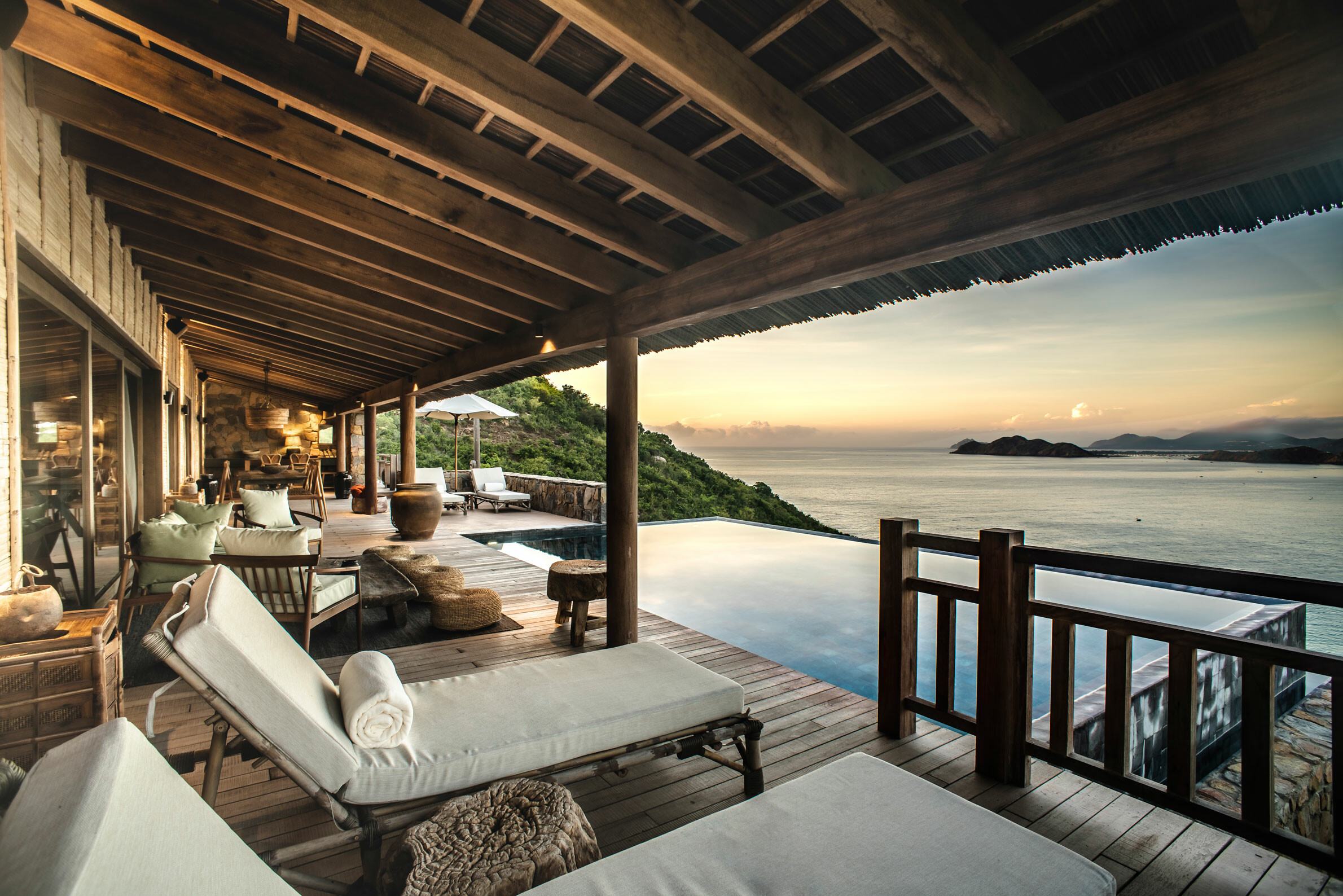 KHÁCH SẠN ZANNIER BÃI SAN HÔ 7