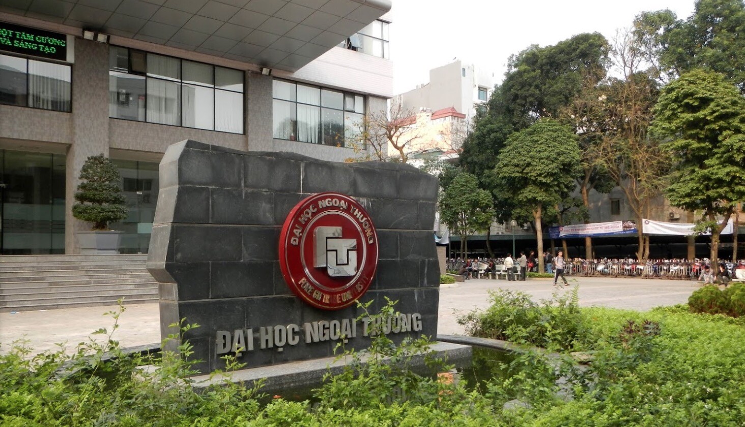 Đại học Ngoại Thương - FTU 8