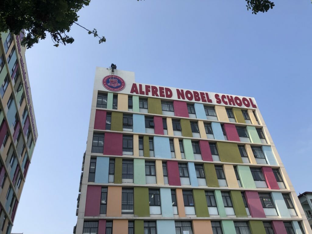 Alfred Nobel School 10