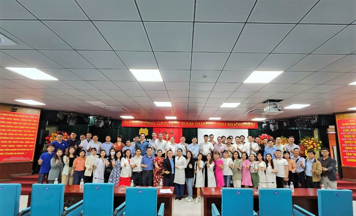 Dịch vụ Ái Tuyết 1