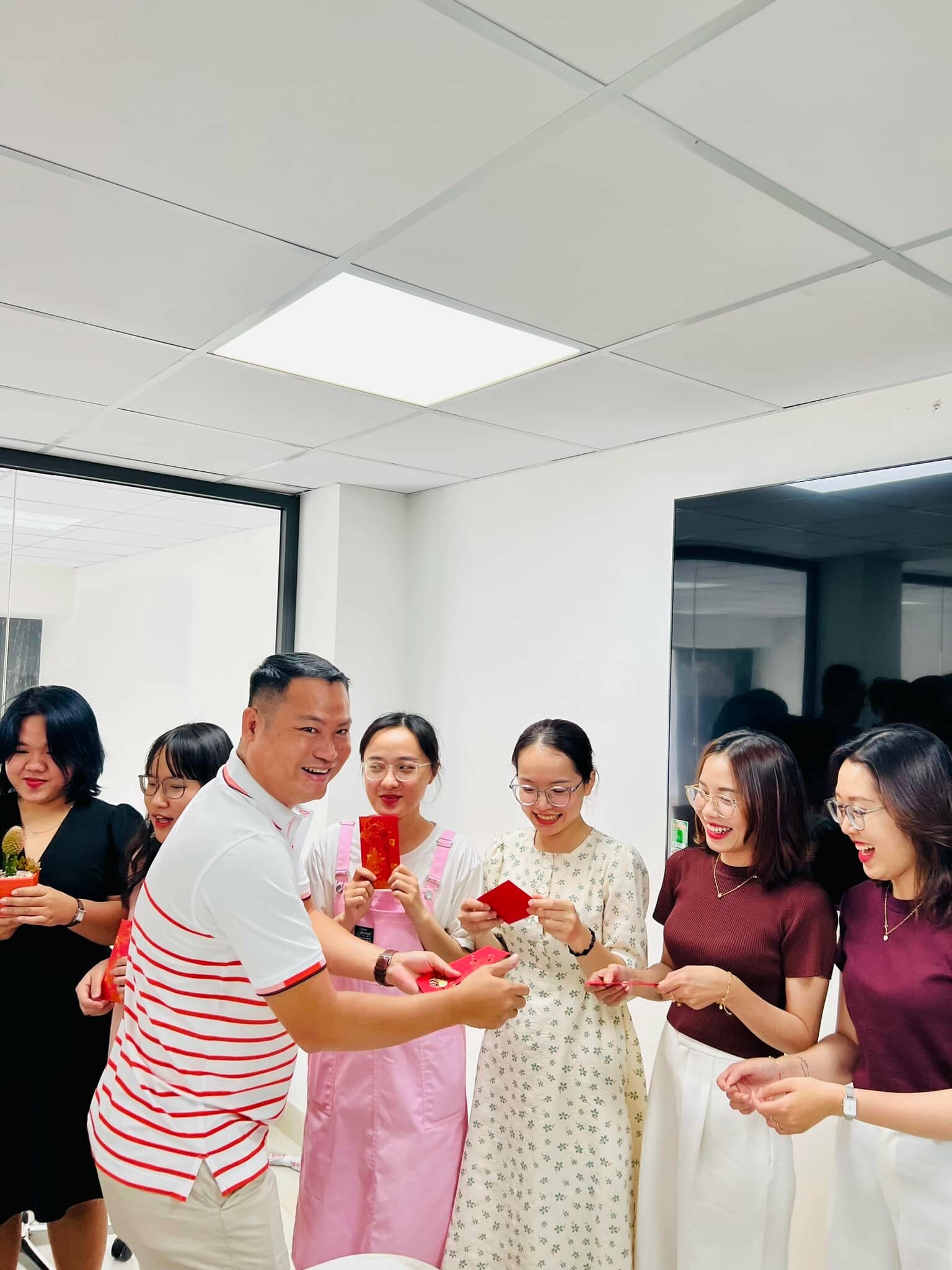 KHOA HỌC CÔNG NGHỆ AVATEK 1