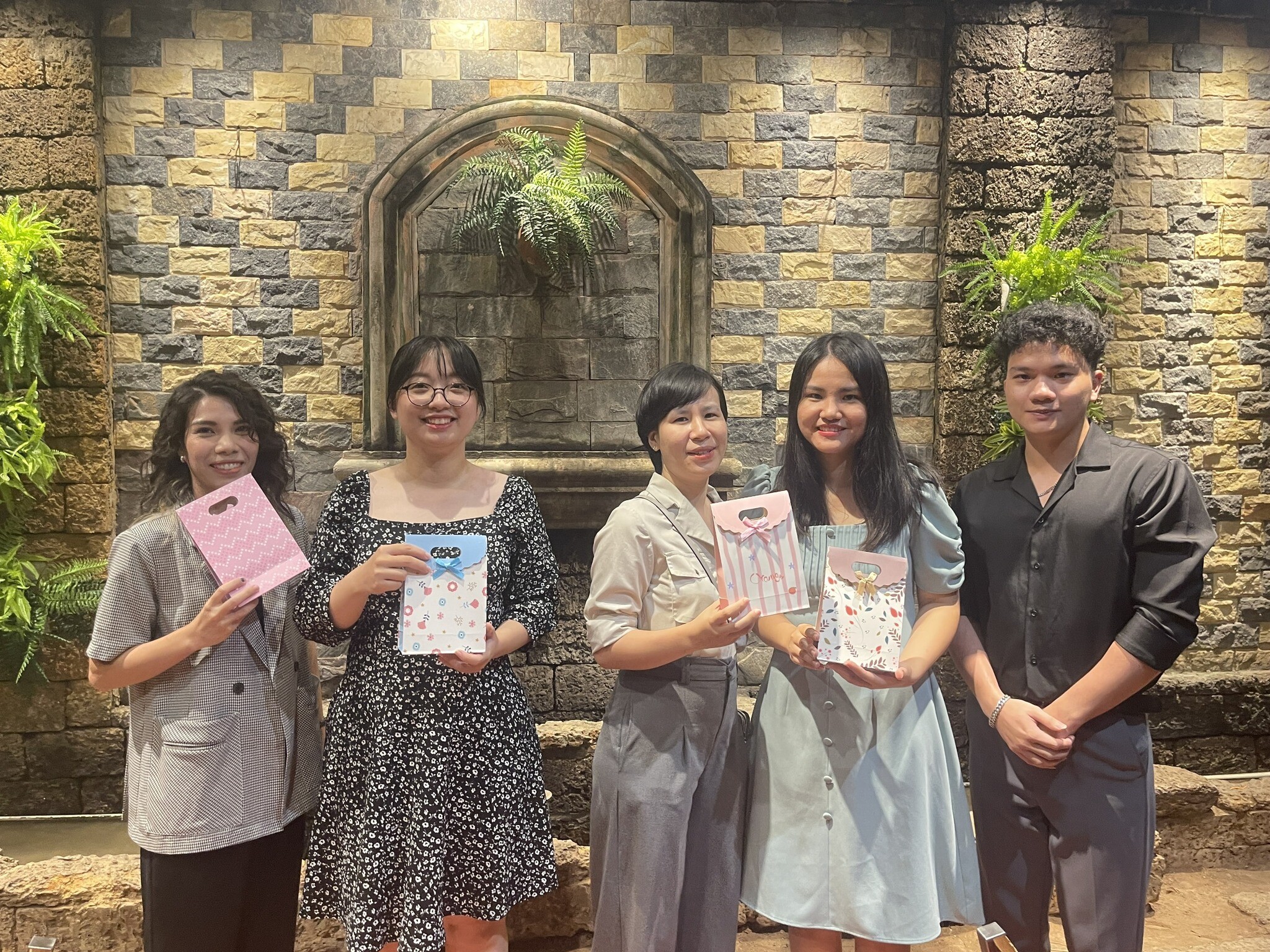 Frontier Consulting Việt Nam 7