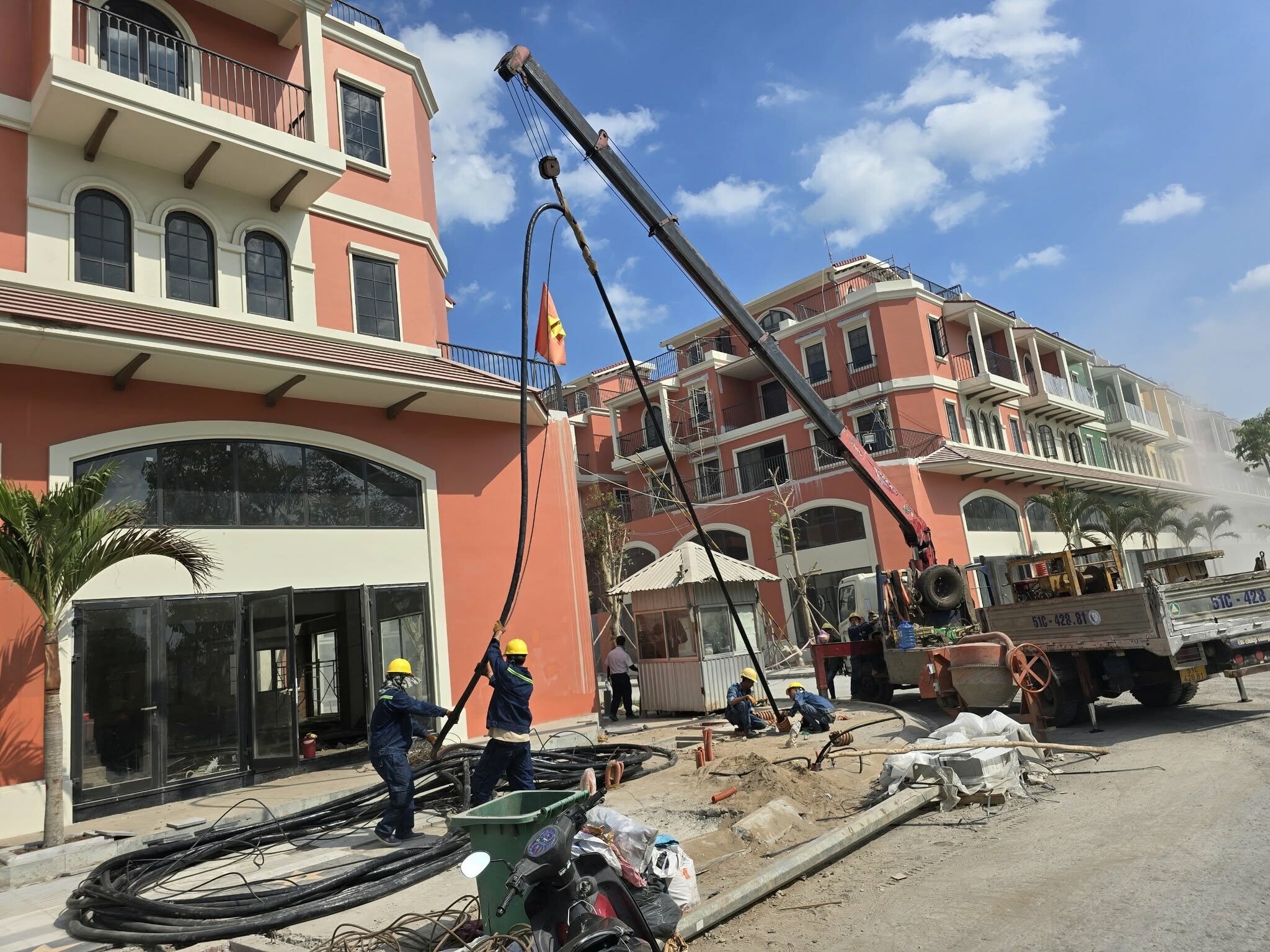 Điện Xuân Bách 4