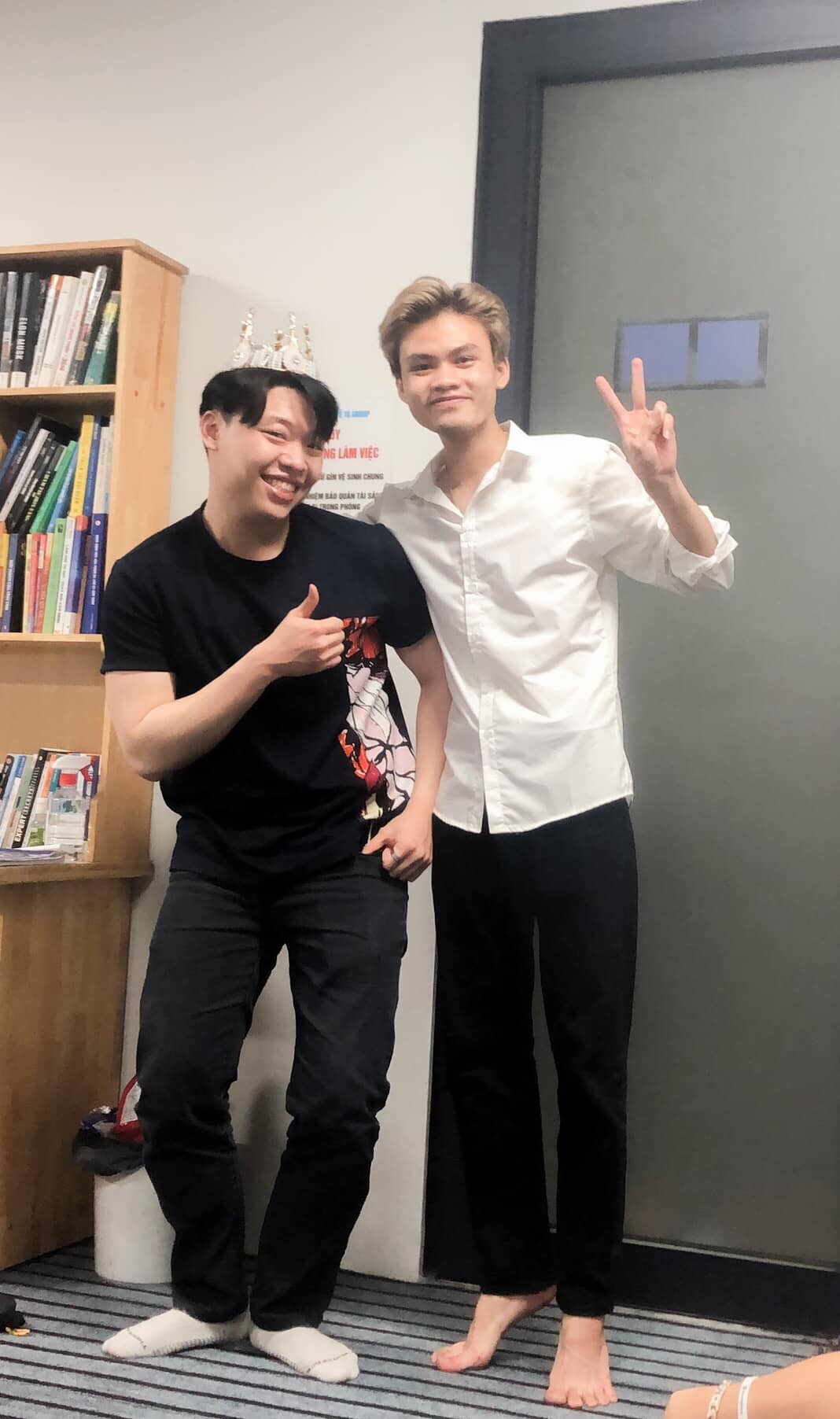 Quốc Tế TG Group 8