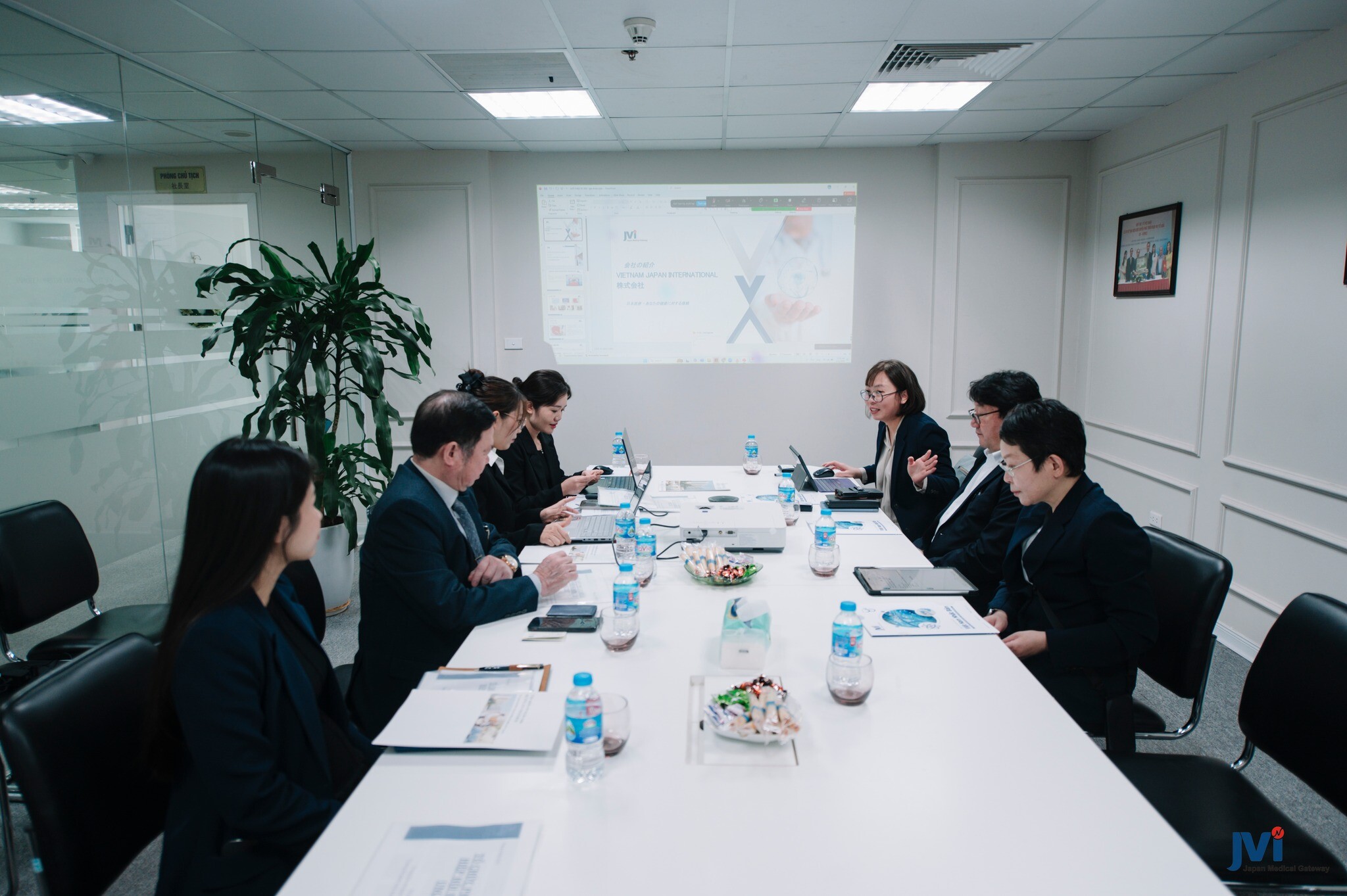 JVI - Quốc Tế Việt Nam Nhật Bản 1