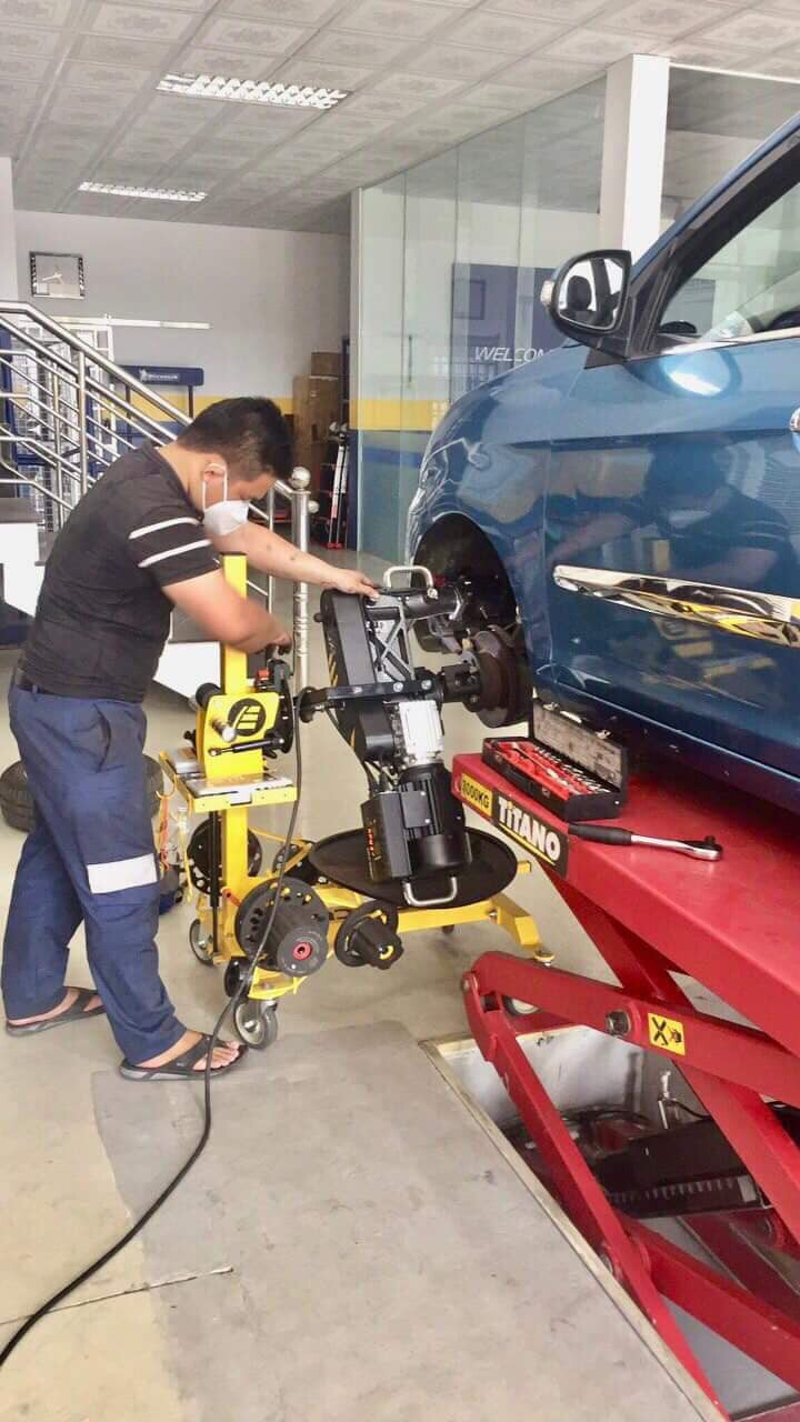 Công Ty TNHH TMDV Cơ Khí Ô Tô Đồng Tâm 2 2