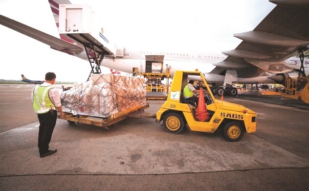 Phục Vụ Mặt Đất Sài Gòn 3