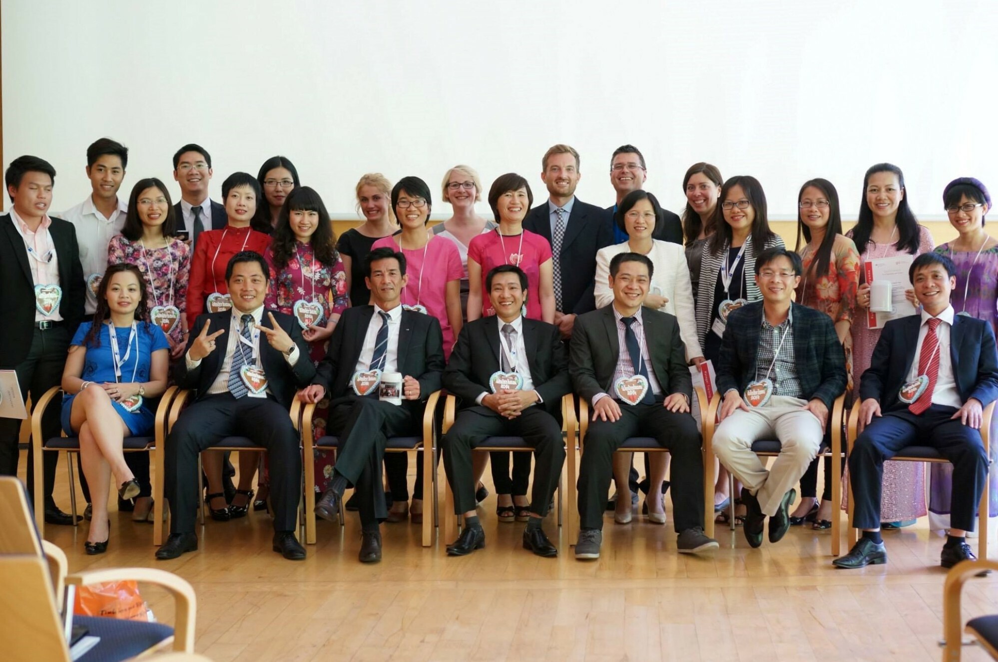 CÔNG TY TNHH M.R.O BLAST & PAINT 2