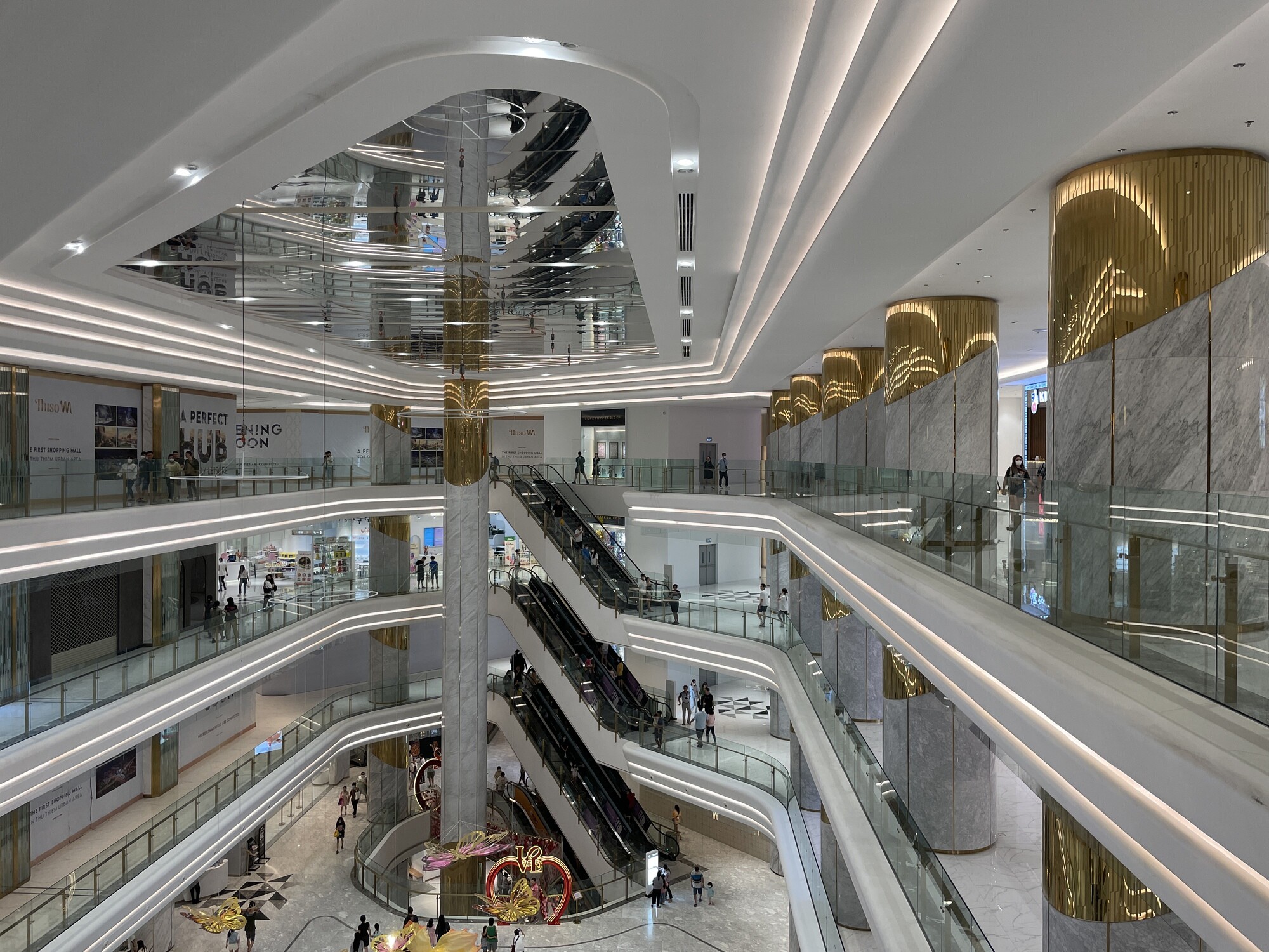 Thương Mại Và Dịch Vụ Quốc Tế Thiso 2