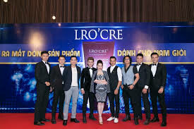 LYONA BEAUTY & COSMETICS 3