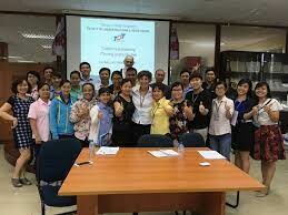 CÔNG TY TNHH COLLECTIVE 11