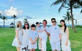 HOLIDAYS VIỆT NAM 3