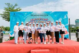 Công ty may Quốc tế Nam Lee 7