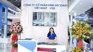 Kính An toàn Việt Nhật 4