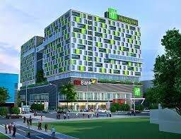 Holiday Inn & Suites Saigon Airport 10