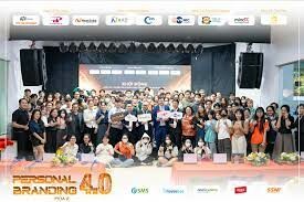 UPSKILLS VIỆT NAM 6