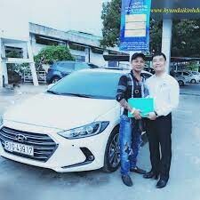 Hyundai Kinh Dương Vương (Ô tô Nguyễn Quang) 6