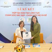 Hải Hưng Group 18