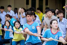 Trường THPT Việt Âu 8