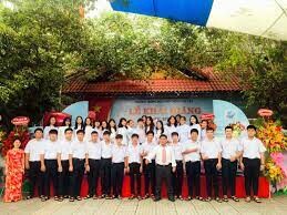 Trường THPT Việt Âu 1