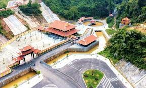 Du Lịch Sinh Thái Cổng Trời Đông Giang 11