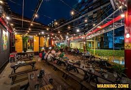 Nhà Hàng Warning Zone 8