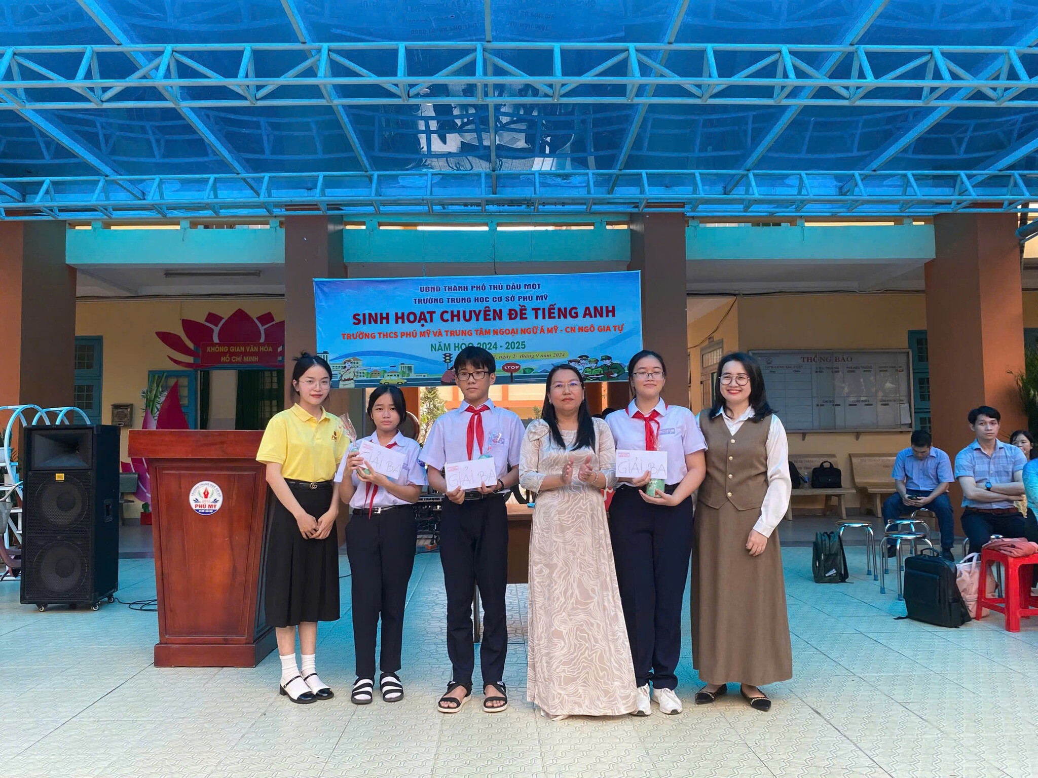 TRUNG TÂM NGOẠI NGỮ Á MỸ 8