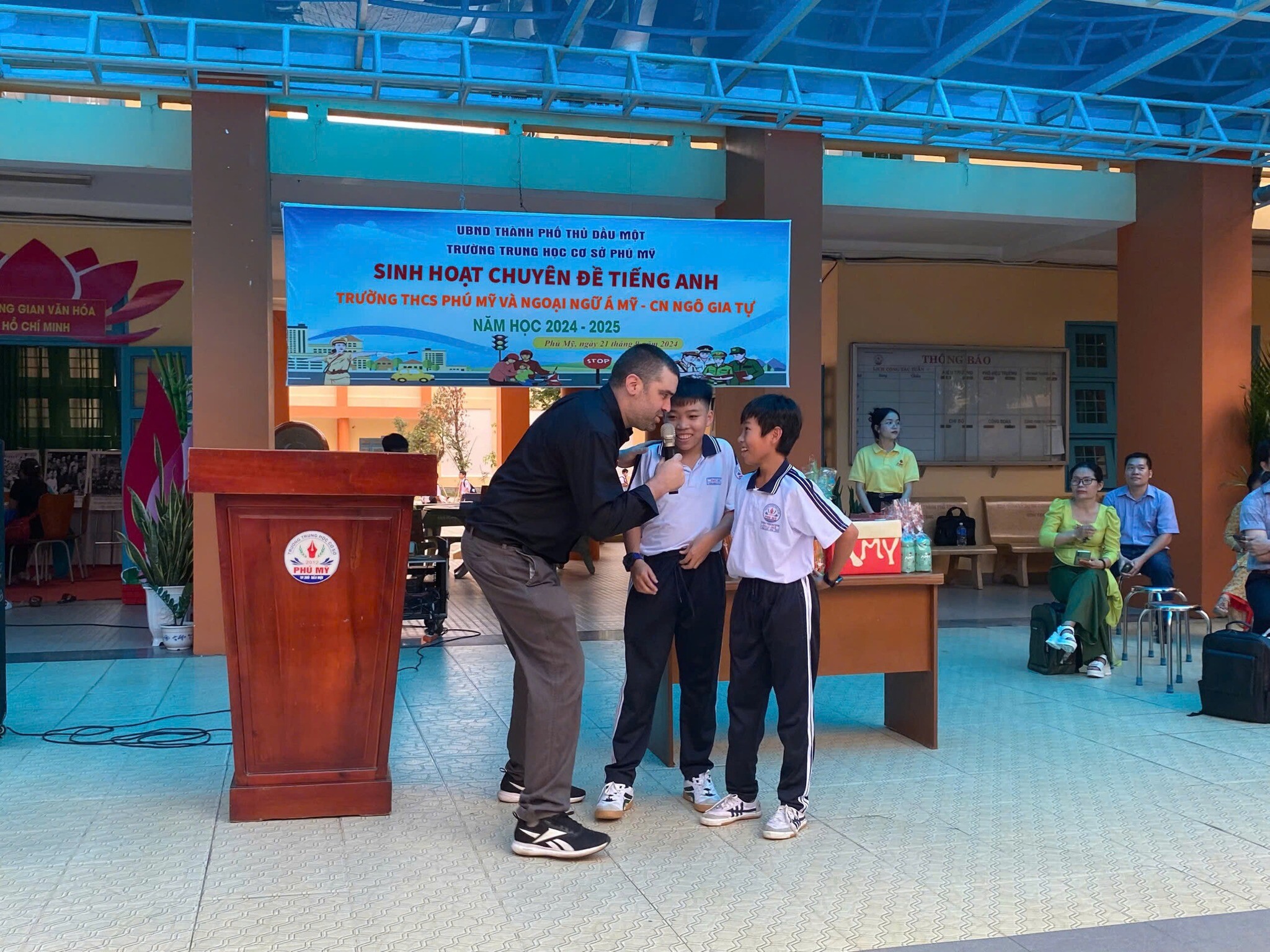 TRUNG TÂM NGOẠI NGỮ Á MỸ 7