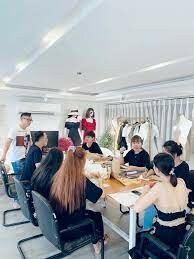 Công ty may mặc Phi Loan 7