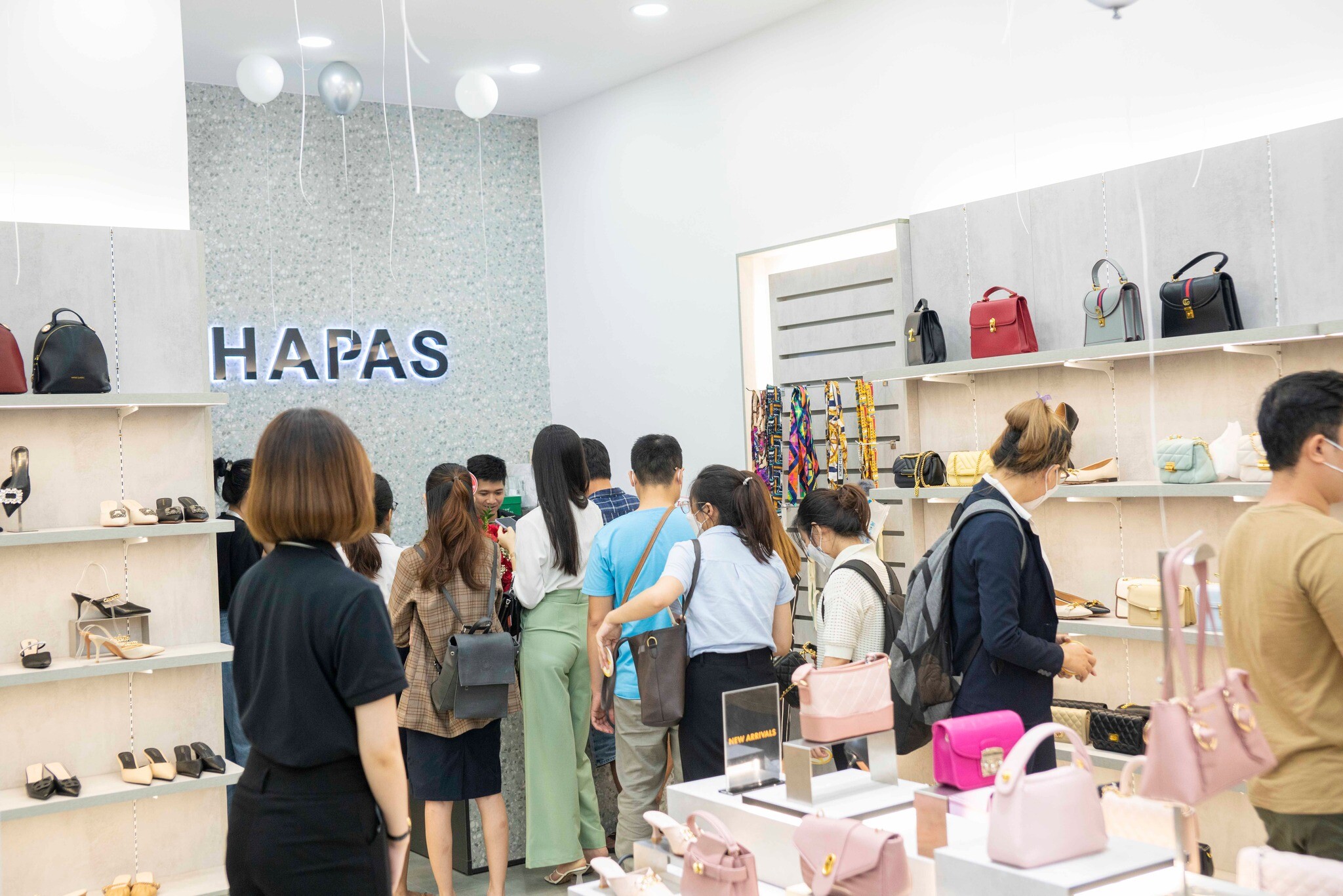 Kinh Doanh Thương Mại HTC Việt Nam - HAPAS 4